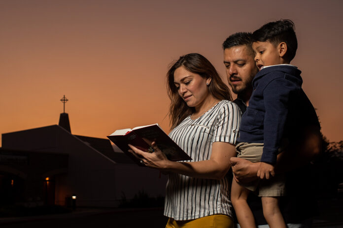 Biblia, Familia, Reina de la Paz